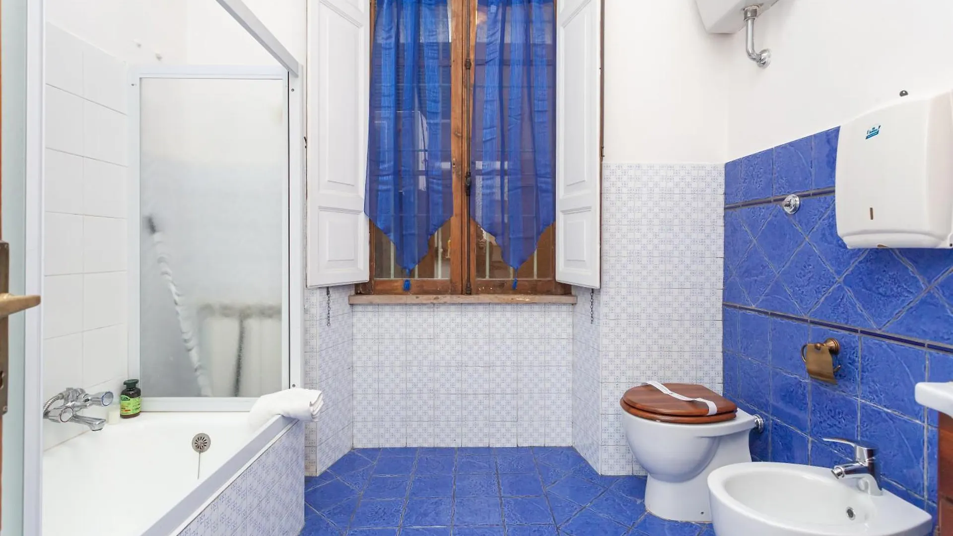 Palazzo Sant'Elena - By Openroma Apartment Italy
