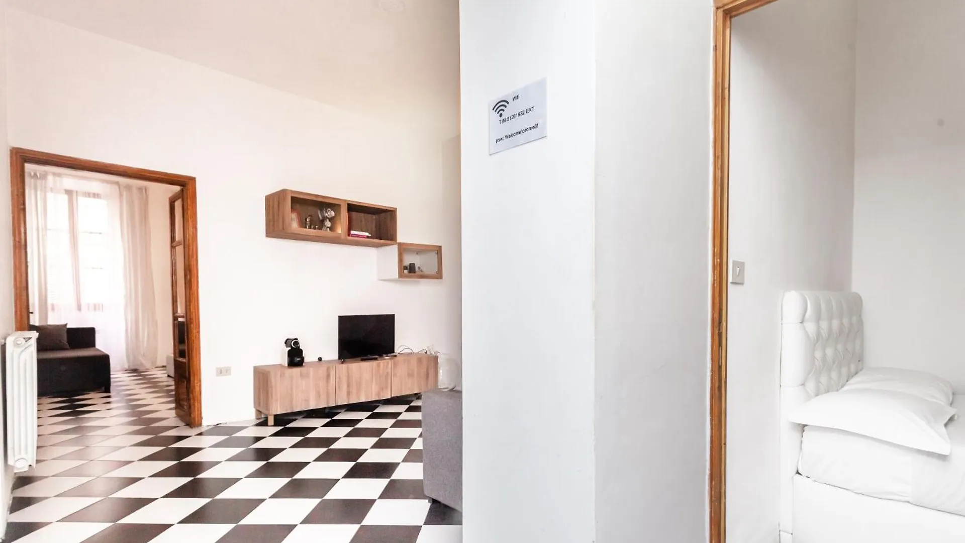 Palazzo Sant'Elena - By Openroma Apartment