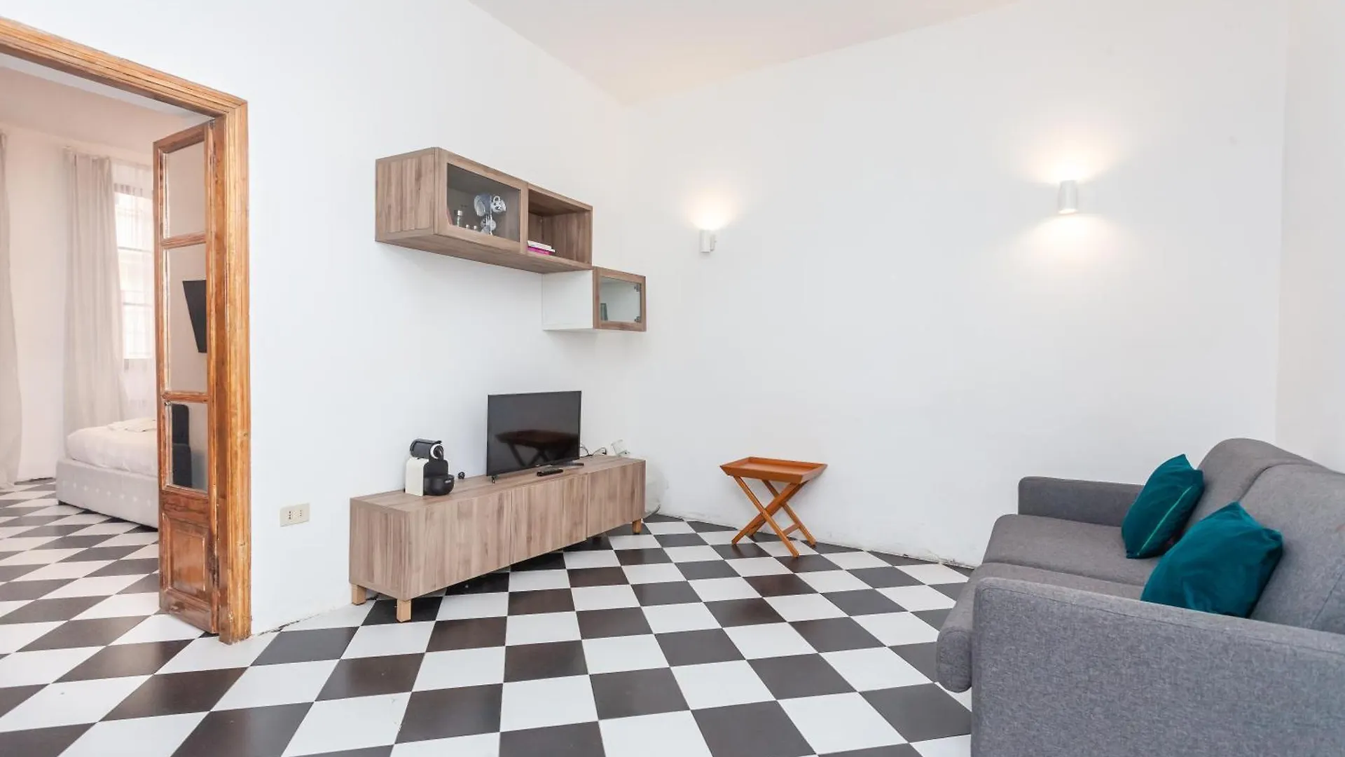 Palazzo Sant'Elena - By Openroma Apartment 0*, Rome