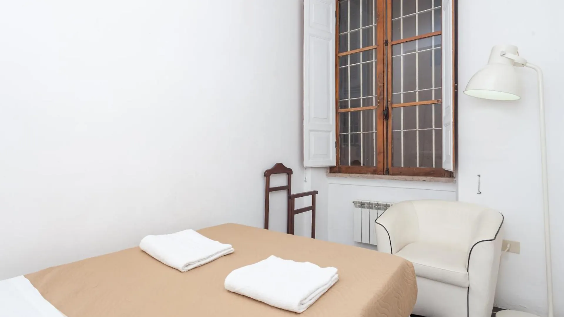 Palazzo Sant'Elena - By Openroma Apartment