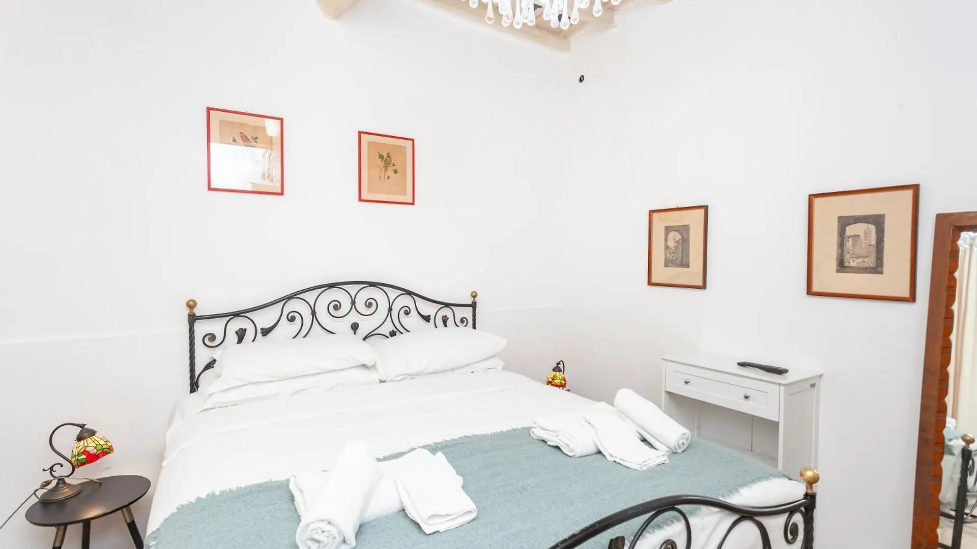 Palazzo Sant'Elena - By Openroma Apartment